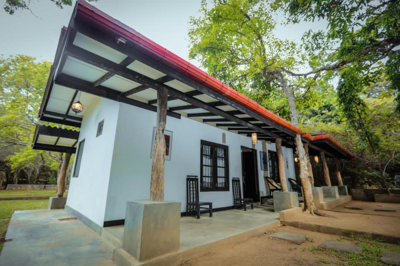Hotel Sigiriya Kele Exterior photo