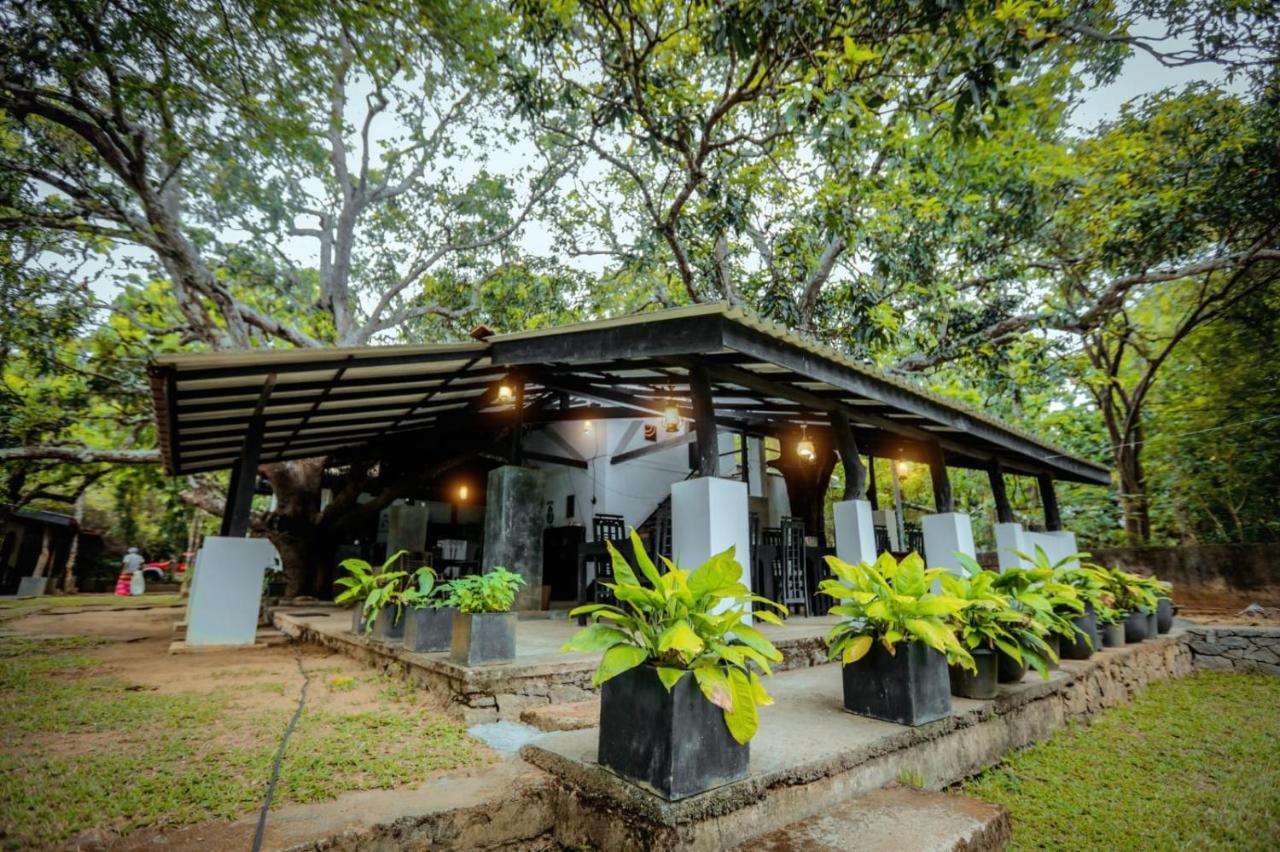 Hotel Sigiriya Kele Exterior photo