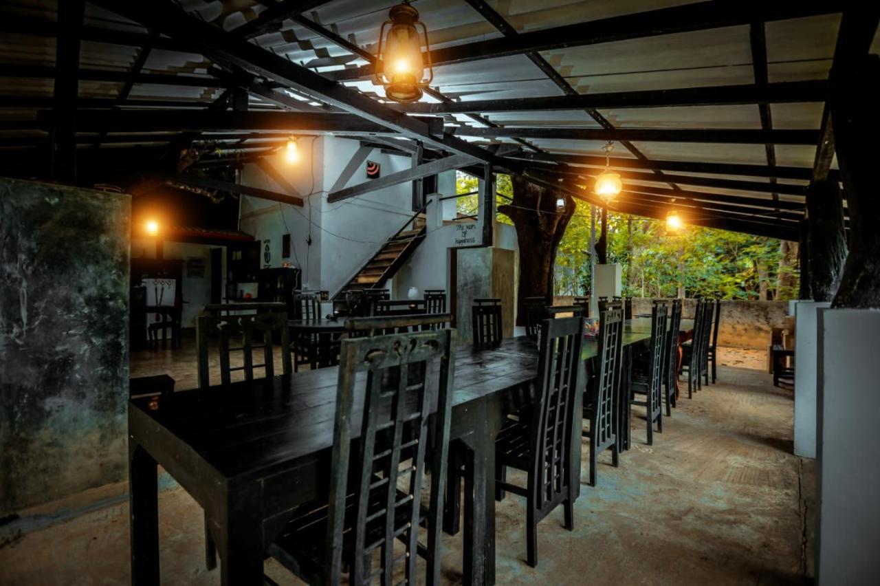 Hotel Sigiriya Kele Exterior photo