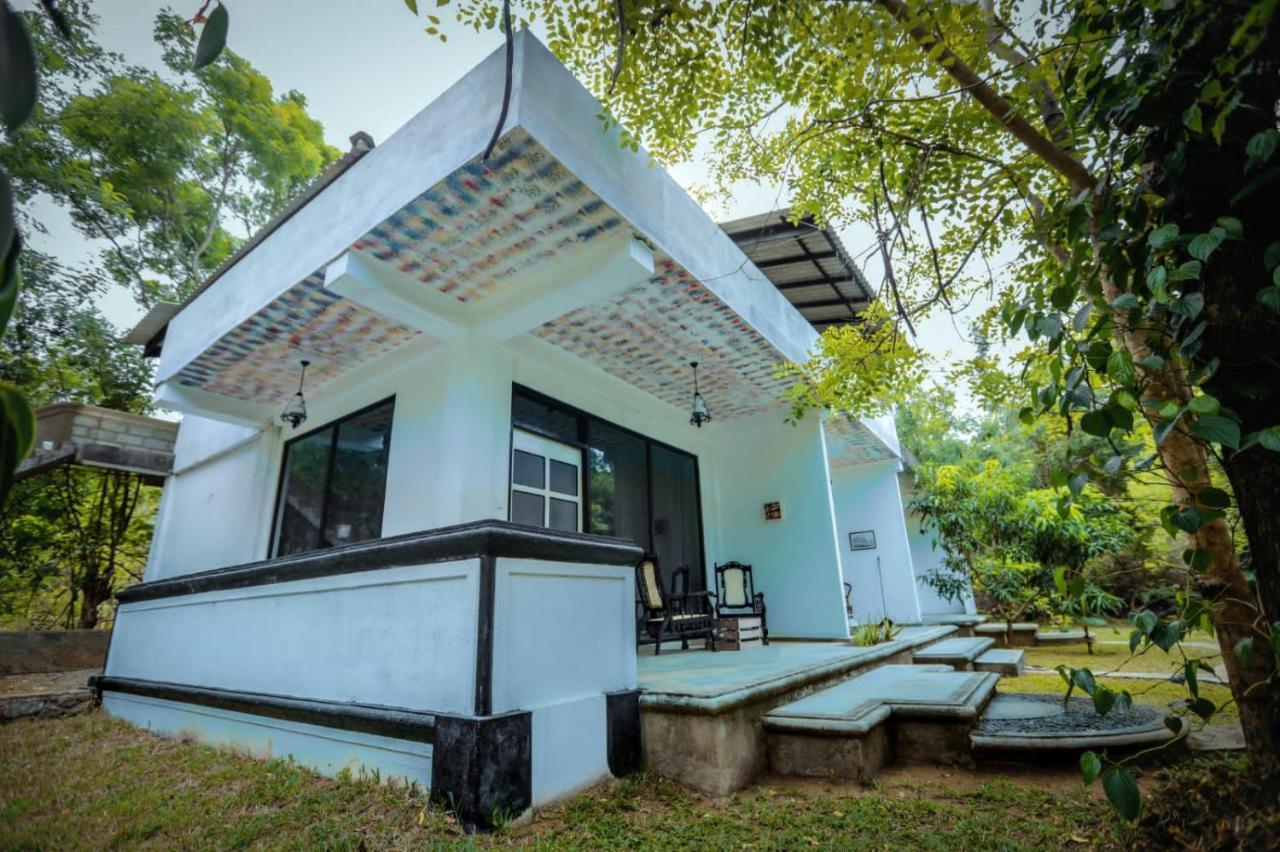 Hotel Sigiriya Kele Exterior photo